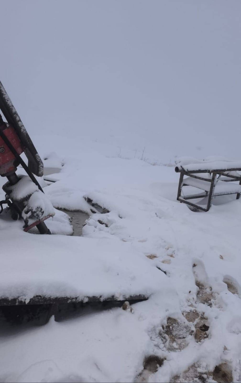 3 ilimiz beyaz örtüyle kaplandı! Kar kalınlığı 26 santimetre 4